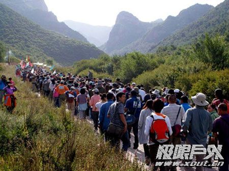 石佛山国家步道 吸引驴友登山露营(图1)