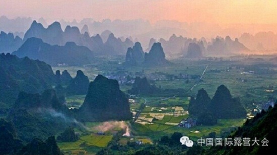 徒步倡导环保缓解压力 山地越野受追捧(图7) 徒步倡导环保缓解压力 山地越野受追捧(图7)