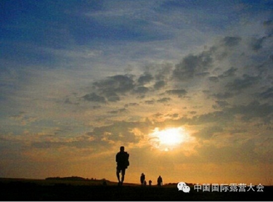 徒步倡导环保缓解压力 山地越野受追捧(图4) 徒步倡导环保缓解压力 山地越野受追捧(图4)