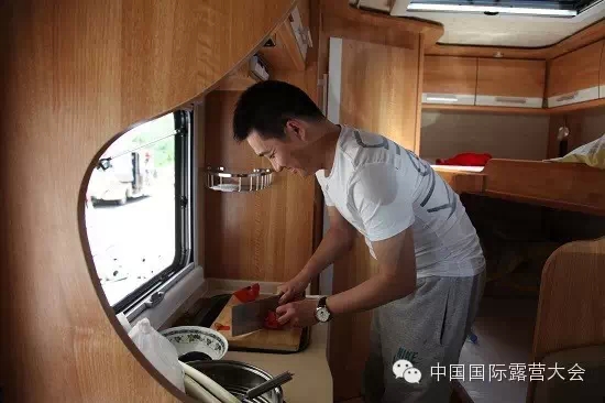 期待更多户外爱好者体验亚特房车 —— 访亚特房车事业部副总经理田明晖(图4) 期待更多户外爱好者体验亚特房车 —— 访亚特房车事业部副总经理田明晖(图4)