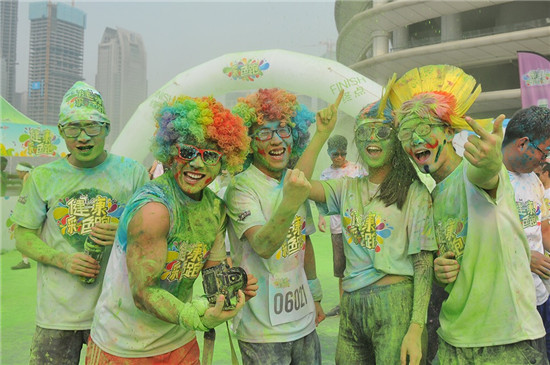 2015海南露博会:跟着明星一起color run!感受五彩斑斓的运动世界(图3) 2015海南露博会:跟着明星一起color run!感受五彩斑斓的运动世界(图3)