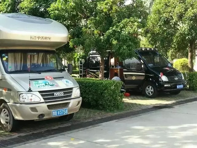 22省市车友齐登海南岛 为2015露博会呐喊助威(图2) 22省市车友齐登海南岛 为2015露博会呐喊助威(图2)