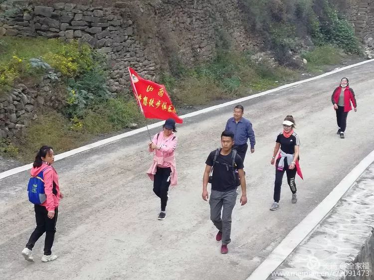 中国露营之家山西超越梦想徒步俱乐部周末休闲徒步岳家寨活动圆满结束！(图9)