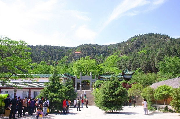 东平腊山国家森林公园(图1)