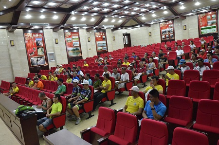2014中国国际露营大会东平站“自行车超级300”赛前会议(图1)