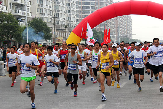 2014中国国际露营大会(千岛湖站) 奥运冠军领跑中国国际露营大会千人健跑活动规程(图3) 2014中国国际露营大会(千岛湖站) 奥运冠军领跑中国国际露营大会千人健跑活动规程(图3)