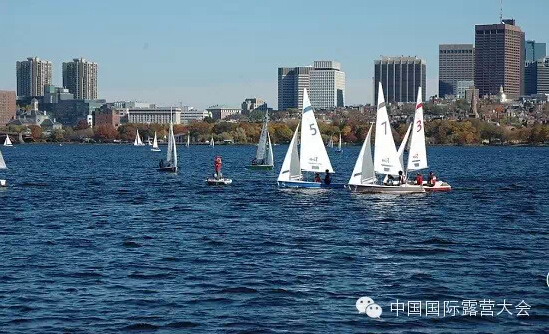 国内海洋休闲运动市场正迎来前所未有的资本盛宴(图1) 国内海洋休闲运动市场正迎来前所未有的资本盛宴(图1)