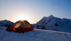 在雪地露营的基本注意事项