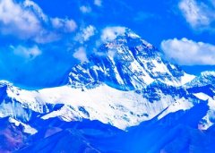 珠穆朗玛峰遭遇粪便污染日趋严重