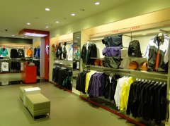 日媒体报道：中国实体店铺经营模式没有改变,面临存亡危机