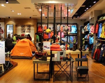 户外运动热催熟户外用品市场 装备消费门槛较高(图2) 户外运动热催熟户外用品市场 装备消费门槛较高(图2)