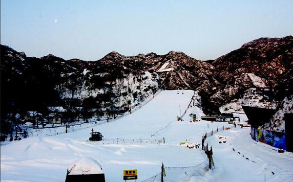 申冬奥成功显余威 多地开展冰雪项目(图1) 申冬奥成功显余威 多地开展冰雪项目(图1)