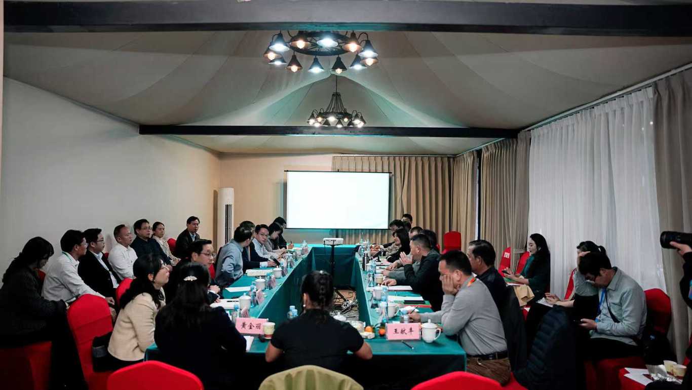 粤桂滇黔露营产业文化交流沙龙在中国·东兰坡豪湖露营地胜利召开(图4)