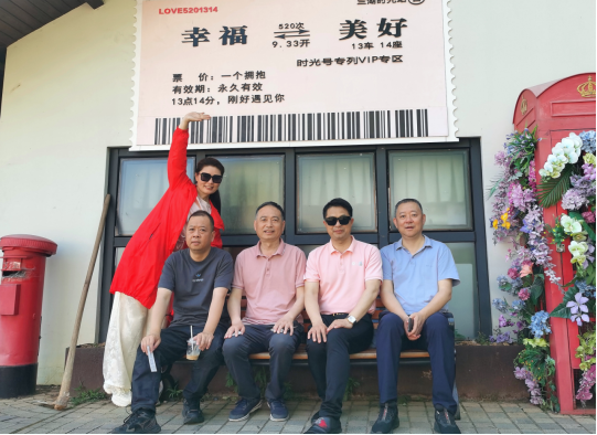 蚌埠市文化旅游投资集团一行莅临露营之家（金华）全球供应链贸易中心考察调研(图4)