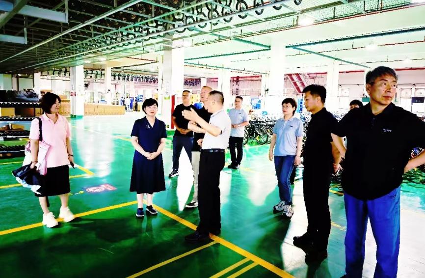 新疆天山天池景区管委会、新疆昌吉州文旅集团、新疆旅游协会一行赴金华露营之家全球供应链贸易中心考察调研(图9) 新疆天山天池景区管委会、新疆昌吉州文旅集团、新疆旅游协会一行赴金华露营之家全球供应链贸易中心考察调研(图9)