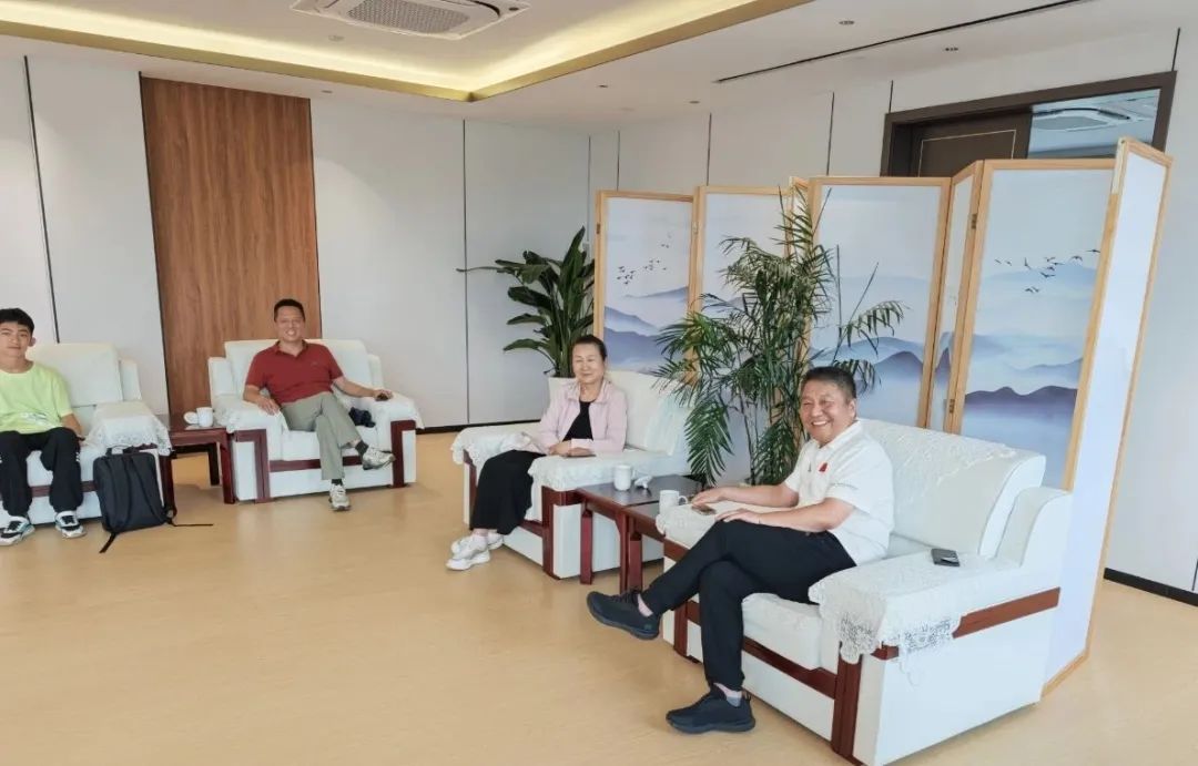 首融控股集团生态产业发展有限公司、 青岛普万投资有限公司赴金华露营之家全球供应链贸易中心考察调研(图5) 首融控股集团生态产业发展有限公司、 青岛普万投资有限公司赴金华露营之家全球供应链贸易中心考察调研(图5)