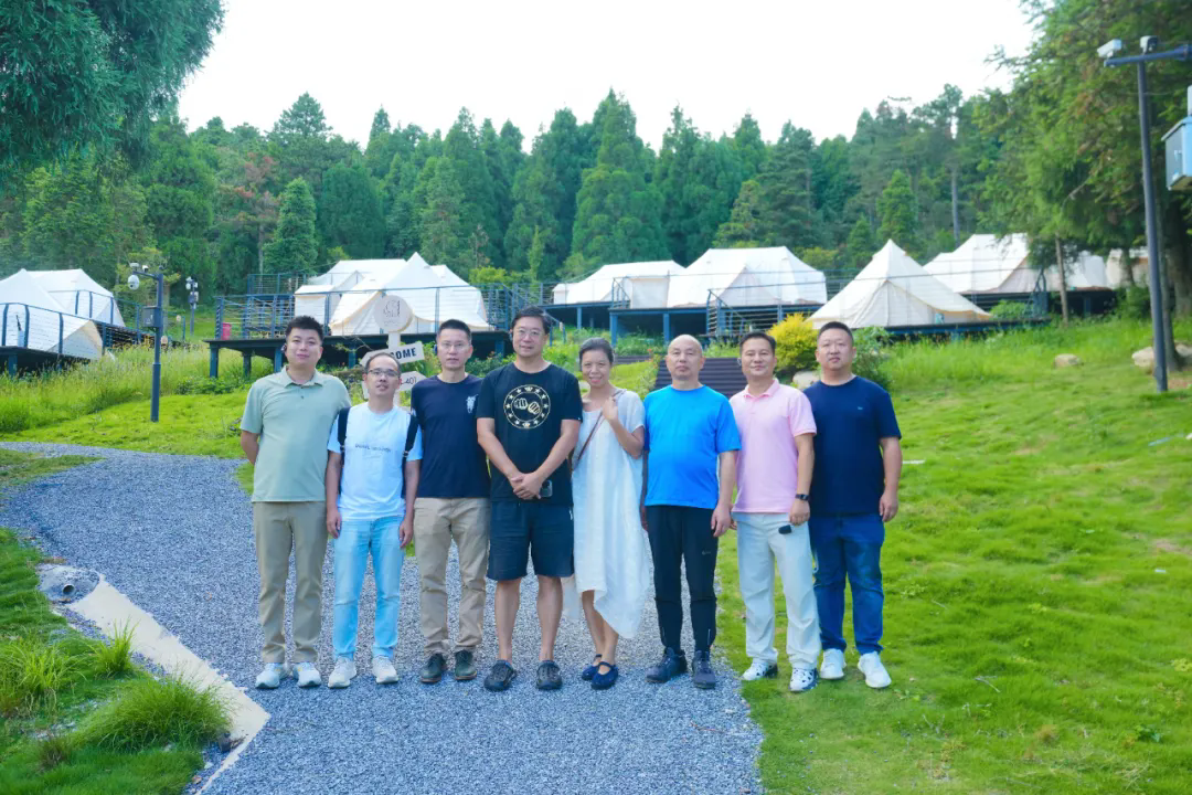 “两弹一星”研究会张又亮一行莅临露营之家供应链贸易中心考察调研(图6)
