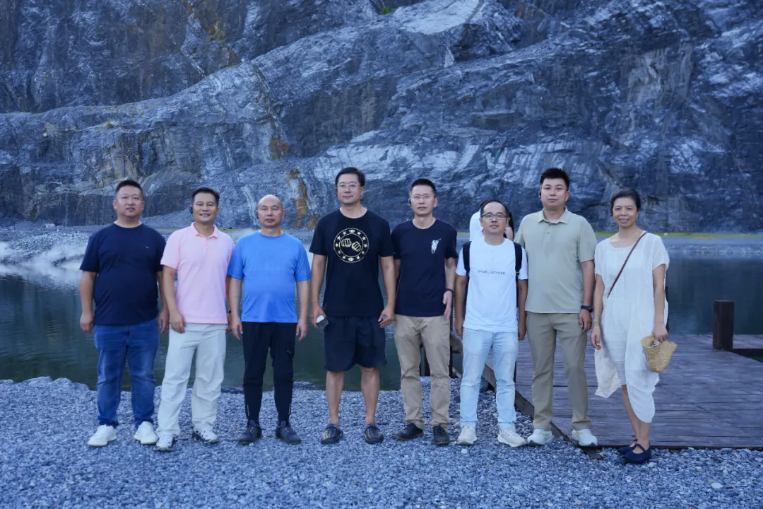 “两弹一星”研究会张又亮一行莅临露营之家供应链贸易中心考察调研(图7)