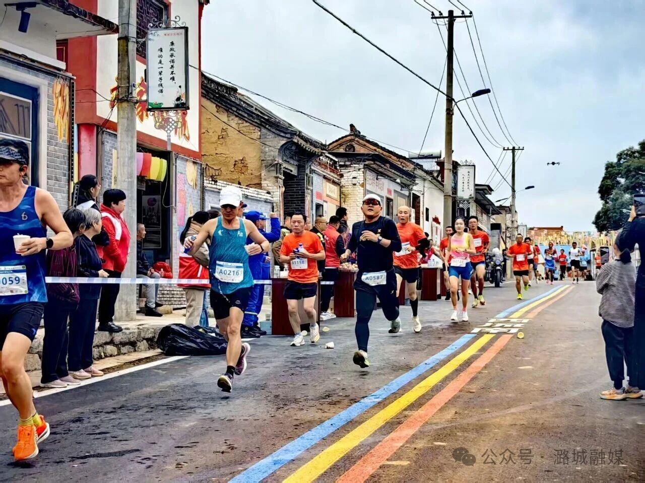 在奔跑中感受潞城温度 2025潞城半程马拉松鸣枪开跑(图7) 在奔跑中感受潞城温度 2025潞城半程马拉松鸣枪开跑(图7)