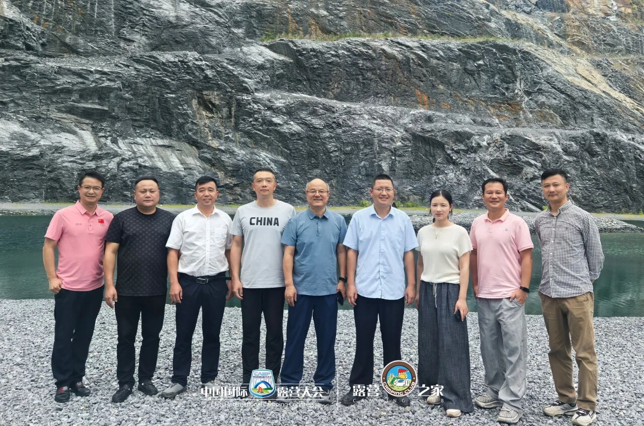 桐城市人民政府周海波一行赴露营之家全球供应链贸易中心考察交流(图5) 桐城市人民政府周海波一行赴露营之家全球供应链贸易中心考察交流(图5)
