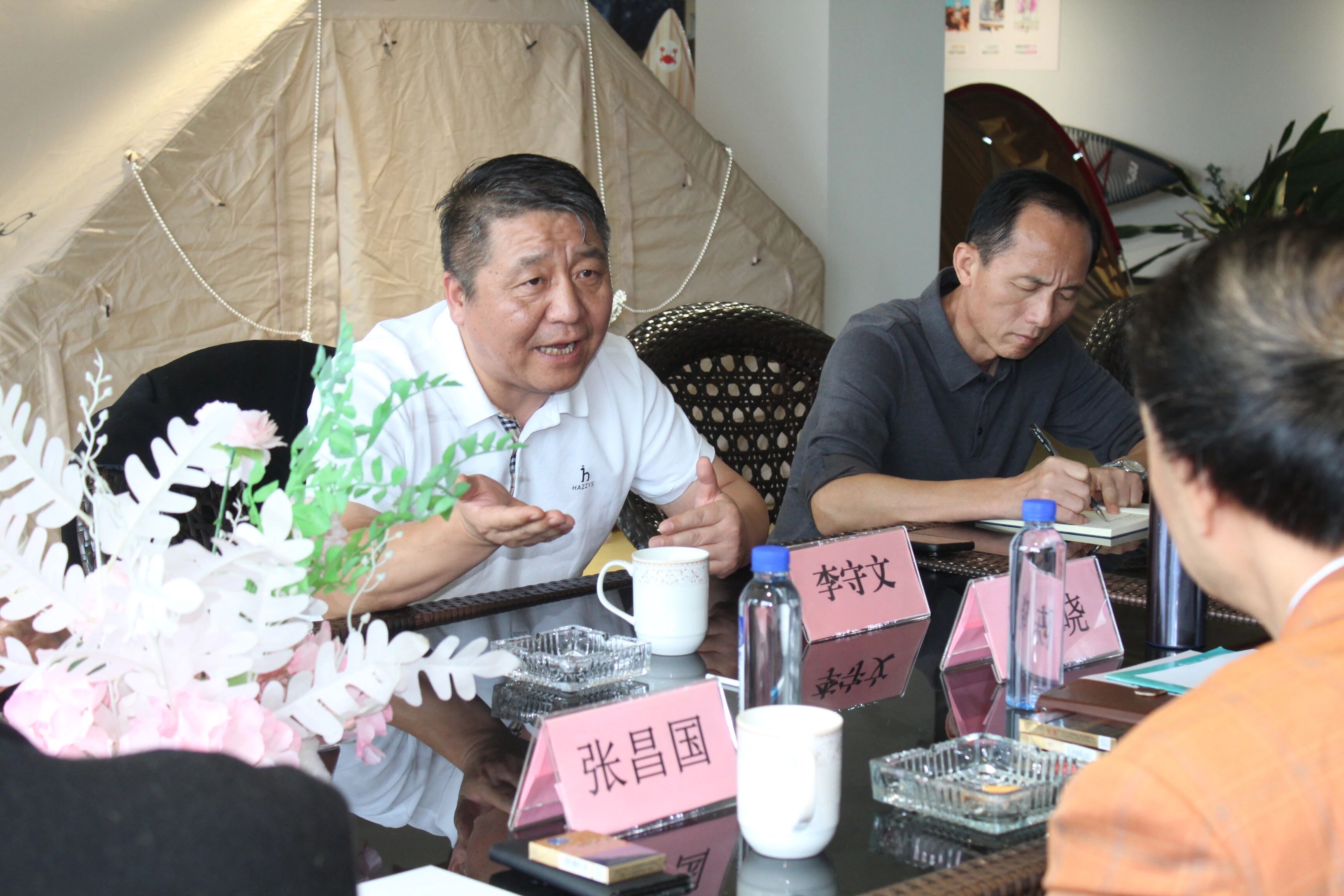 中国(上海)房车露营休闲运动产业联盟秘书长陈晓一行莅临露营之家全球供应链贸易中心考察(图9) 中国(上海)房车露营休闲运动产业联盟秘书长陈晓一行莅临露营之家全球供应链贸易中心考察(图9)