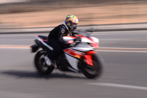 张雪机车夺冠销量猛增这才是赛事经济该有的样子——中国制造从单点突破到全域协同(图1)