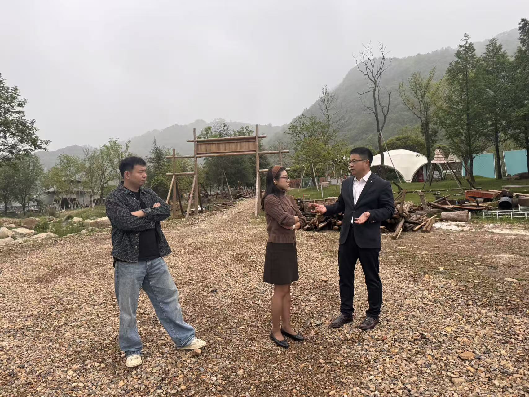 义乌市文化旅游发展有限公司副总经理许超一行莅临露营之家全球供应链贸易中心考察(图3)