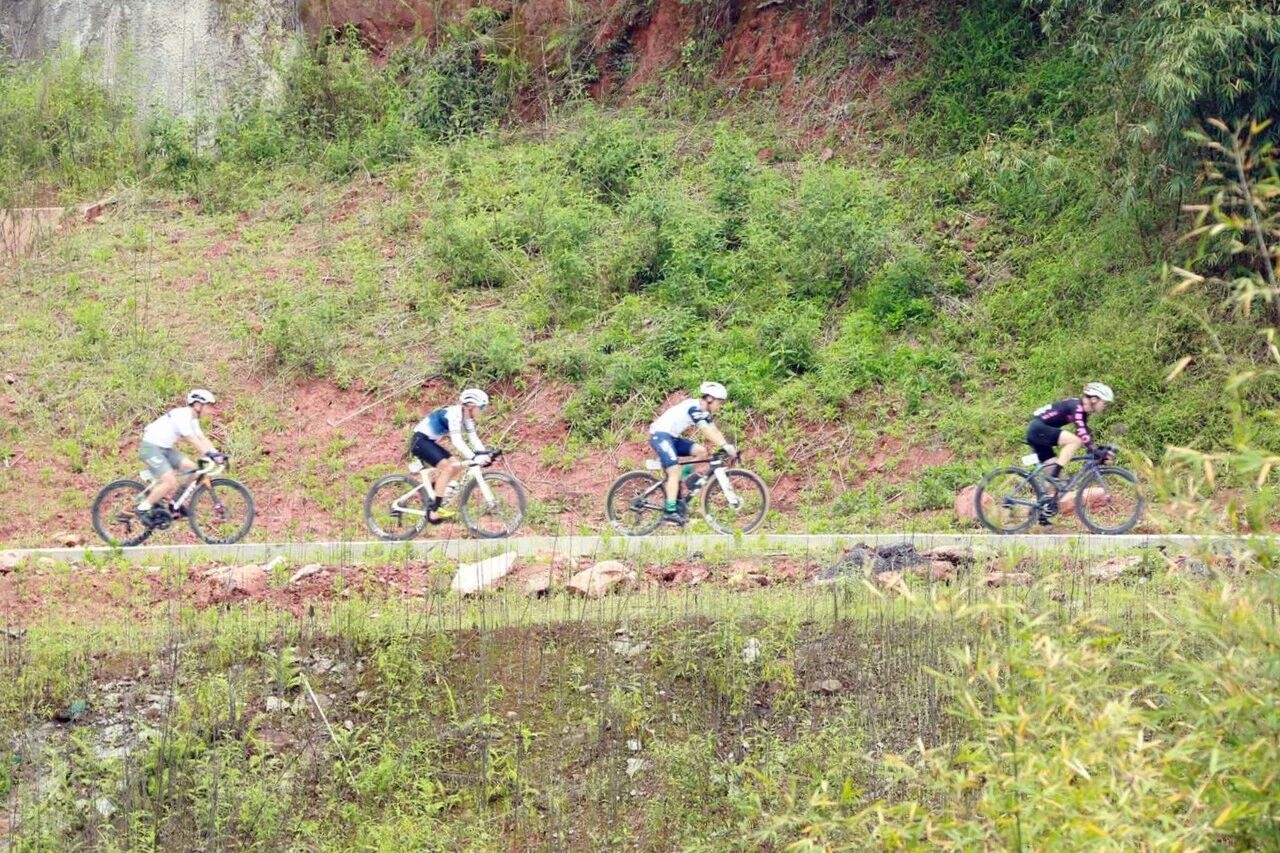 【成员动态】环宜宾自行车联赛（翠屏区•思坡站）2026“叁屿杯”第四届翠屏思坡自行车赛成功举办(图6)