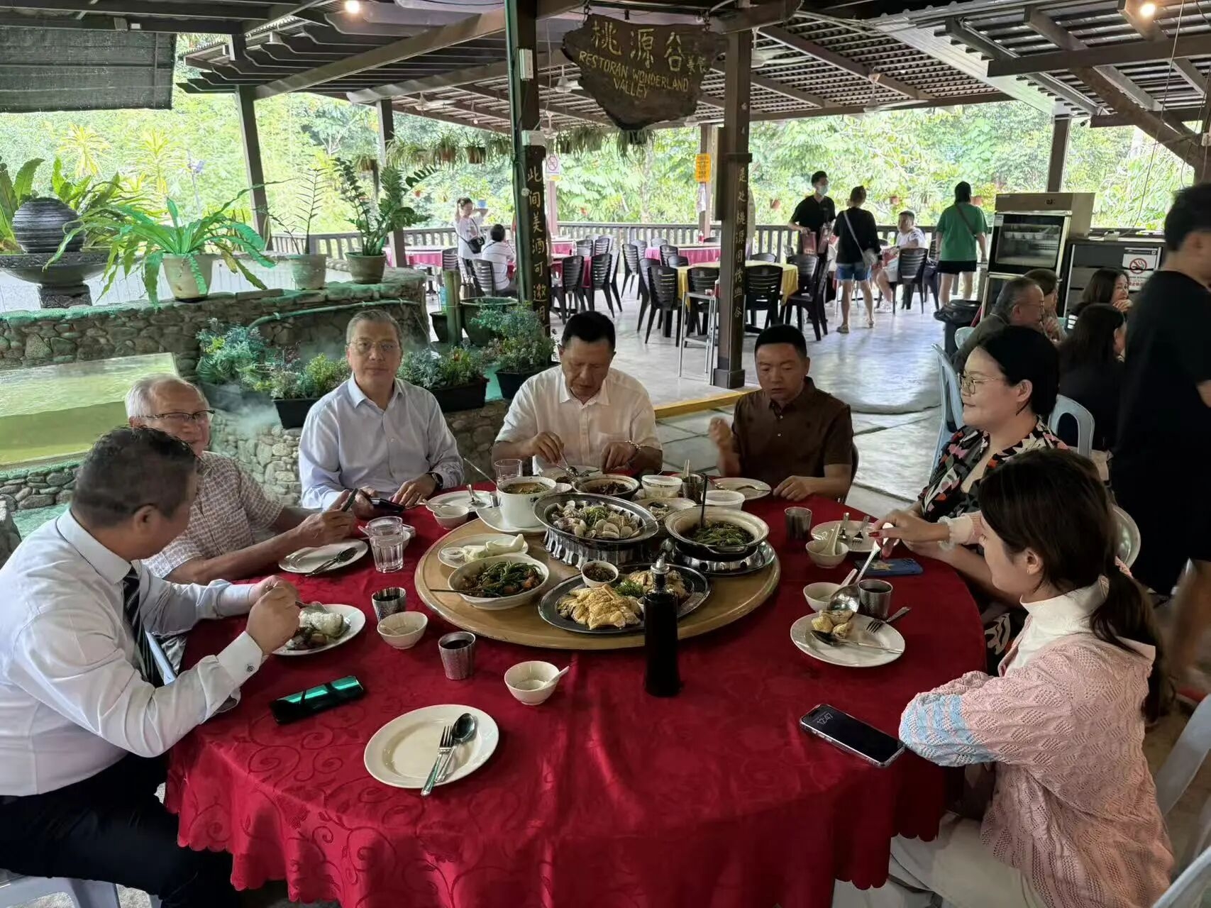 【中马国际交流】深耕马来西亚多元业态 探访维多利亚生态园、Fajar Eco Park、Bentong片区等地(图8) 【中马国际交流】深耕马来西亚多元业态 探访维多利亚生态园、Fajar Eco Park、Bentong片区等地(图8)