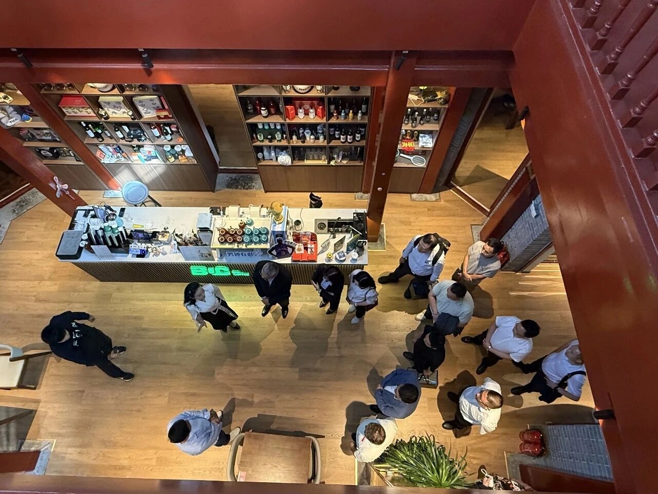北京文脉,体育启程|马来西亚及江苏九洲集团代表团考察BIG SPACE体育空间(图4) 北京文脉,体育启程|马来西亚及江苏九洲集团代表团考察BIG SPACE体育空间(图4)