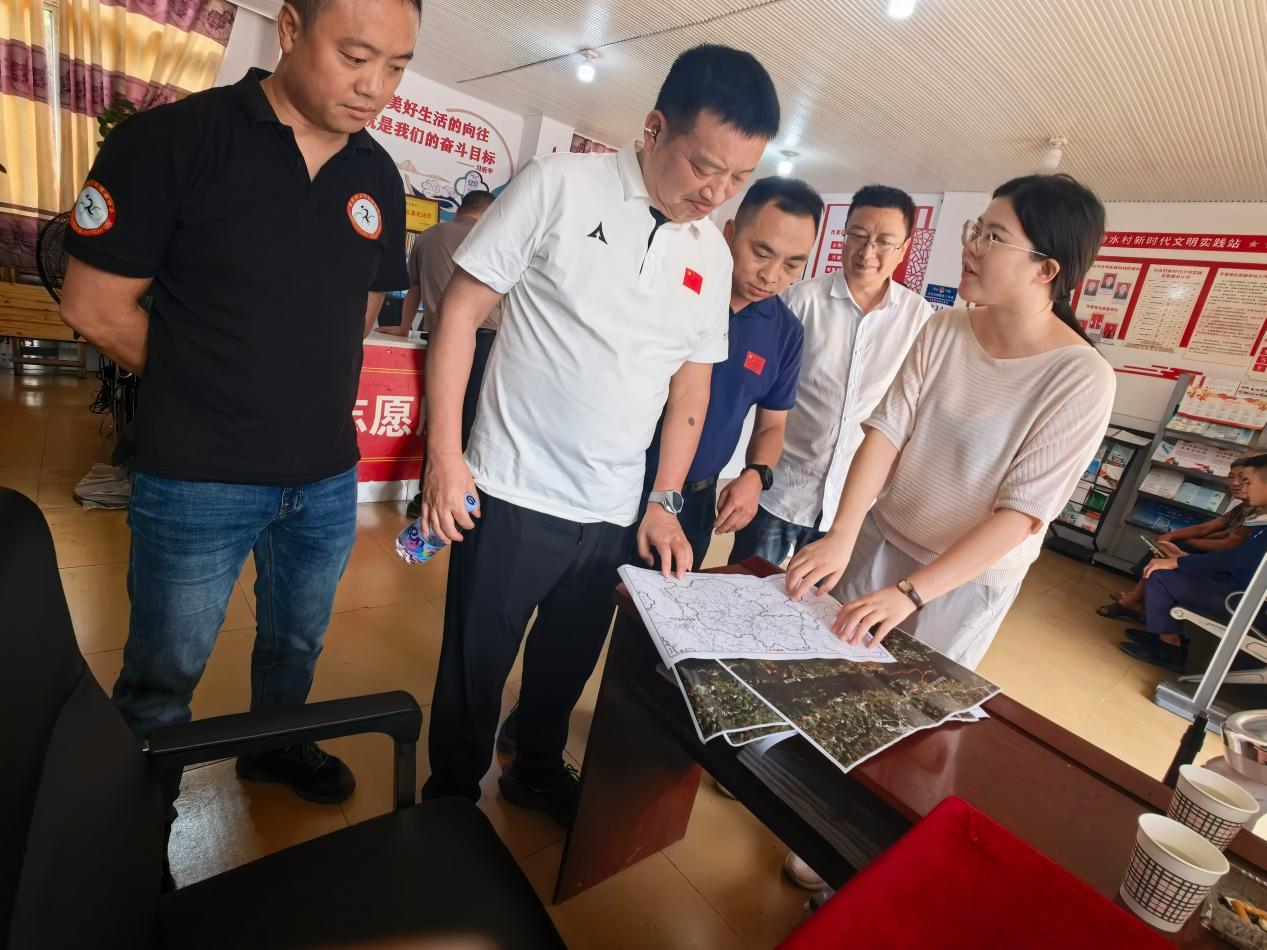 一条步道、一场赛事、一座攀岩网红地:宜宾户外运动要“出圈”?中国国际露营大会考察团三天走三县“划重点”(图8) 一条步道、一场赛事、一座攀岩网红地:宜宾户外运动要“出圈”?中国国际露营大会考察团三天走三县“划重点”(图8)